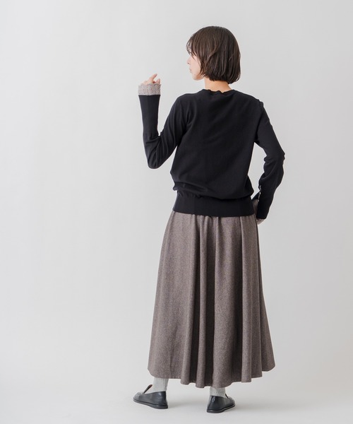 Kelen（ケレン）の「「KELEN / ケレン」クロシェ編み袖レイヤードニットトップス（ニット/セーター・レディース・ベージュ/ブラック/チャコールグレー・FREE）」の14枚目の写真
