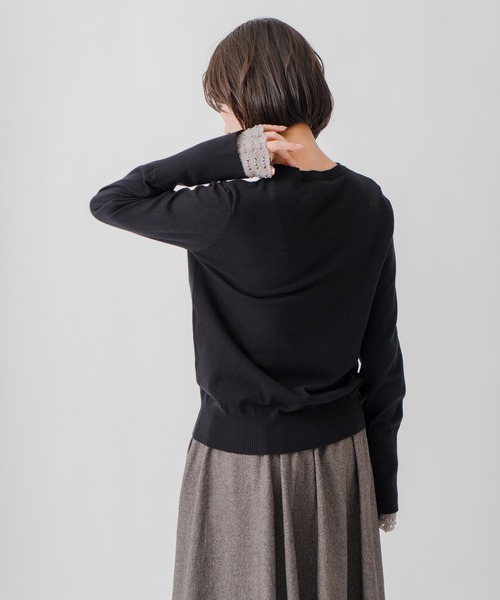 Kelen（ケレン）の「「KELEN / ケレン」クロシェ編み袖レイヤードニットトップス（ニット/セーター・レディース・ベージュ/ブラック/チャコールグレー・FREE）」の15枚目の写真