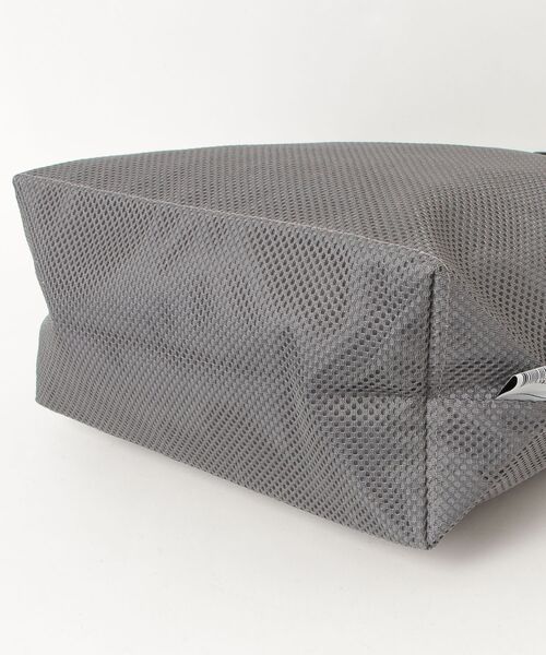 styles（スタイルス）の「[WEEKENDER] REF MESH&TOTE（ショルダーバッグ・メンズ・シルバー・ONE SIZE）」の3枚目の写真