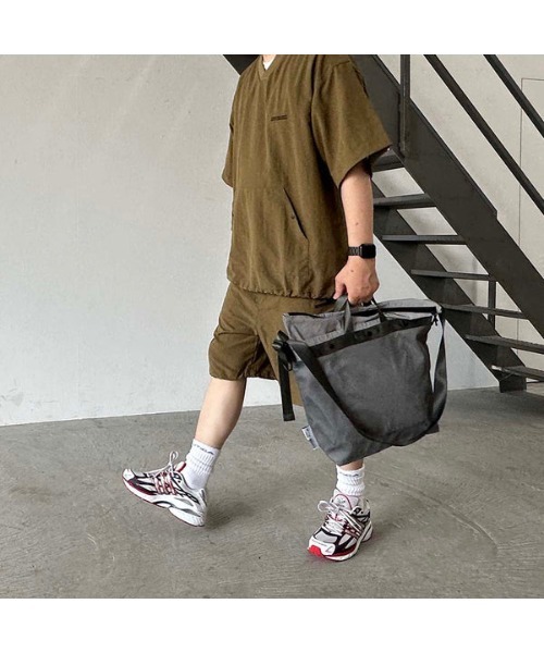 styles（スタイルス）の「[WEEKENDER] REF MESH&TOTE（ショルダーバッグ・メンズ・シルバー・ONE SIZE）」の9枚目の写真