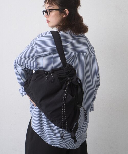 CIAOPANIC TYPY(チャオパニックティピー)の「:【ZOZO限定】リュック/肩掛けマルチウェイ撥水BAG(バックパック/リュック・レディース・ブラック/グレー・ONE SIZE)」の2枚目の写真