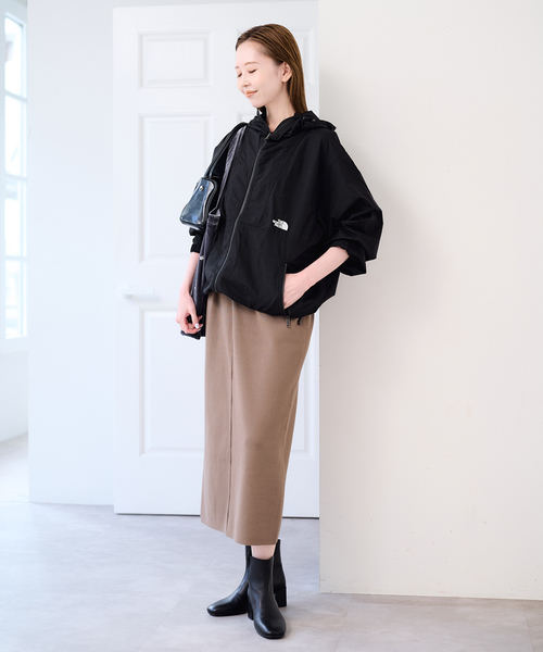U by SPICK&SPAN(ユーバイスピックアンドスパン)の「《追加》THE NORTH FACE/ザ・ノース・フェイス COMPACT JACKET(マウンテンパーカー・レディース・ブラック/ベージュ・MEDIUM)」の3枚目の写真