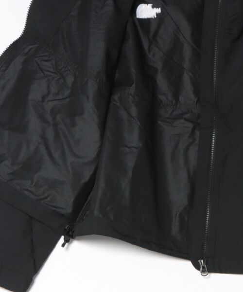 THE NORTH FACE（ザノースフェイス）の「Short Compact Jacket NPW22630（ブルゾン・メンズ・ベージュ/ブラック/グレー・SMALL/LARGE/MEDIUM）」の5枚目の写真