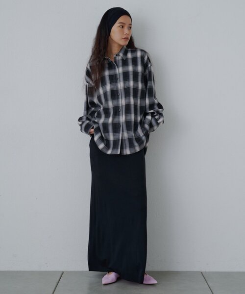 SHENERY（シーナリー）の「カットナロースカート（スカート・レディース・ブラック/ブラウン・36/38）」の16枚目の写真