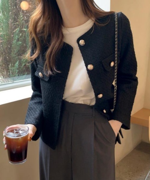 semplice(センプリチェ)の「ショートコート【韓国ファッション】(その他アウター・レディース・ベージュ/ブラック・F)」の2枚目の写真