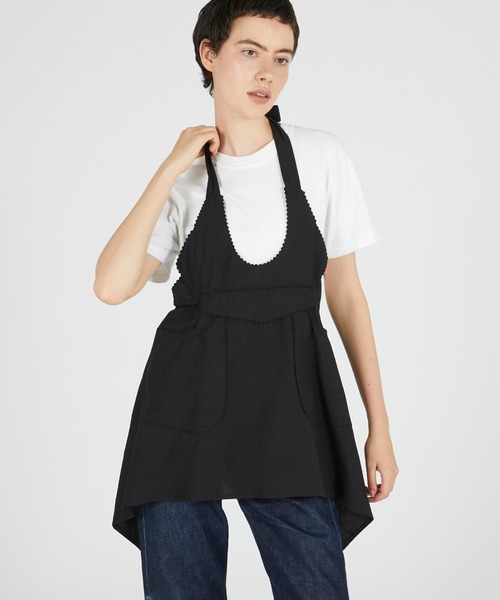 crinkle crinkle crinkle（クリンクルクリンクルクリンクル）の「【 crinkle crinkle crinkle 】 apron gilet blouse / エプロンジレブラウス（シャツ/ブラウス・レディース・ブラック/ホワイト・FREE）」の2枚目の写真