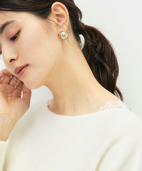 NOLLEY’S Sophi(ノーリーズソフィ)の「【BECシリーズ】カシミヤ混紡毛ショート丈プルオーバー(ニット/セーター・レディース・ダークブラウン/オフホワイト/ベビーピンク/ダークネイビー・38)」の16枚目の写真