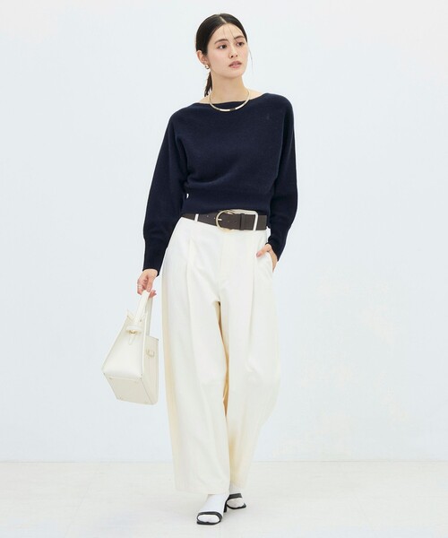 NOLLEY’S Sophi(ノーリーズソフィ)の「【BECシリーズ】カシミヤ混紡毛ショート丈プルオーバー(ニット/セーター・レディース・ダークブラウン/オフホワイト/ベビーピンク/ダークネイビー・38)」の14枚目の写真