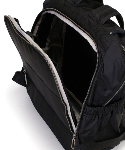 LeSportsac（レスポートサック）の「【Essential Collection×Naoko Okusa】MODERN FLAP BACKPACK3 ブラックC（バックパック/リュック・レディース・ブラック・FREE）」の8枚目の写真