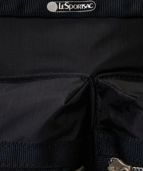 LeSportsac（レスポートサック）の「【Essential Collection×Naoko Okusa】MODERN FLAP BACKPACK3 ブラックC（バックパック/リュック・レディース・ブラック・FREE）」の11枚目の写真
