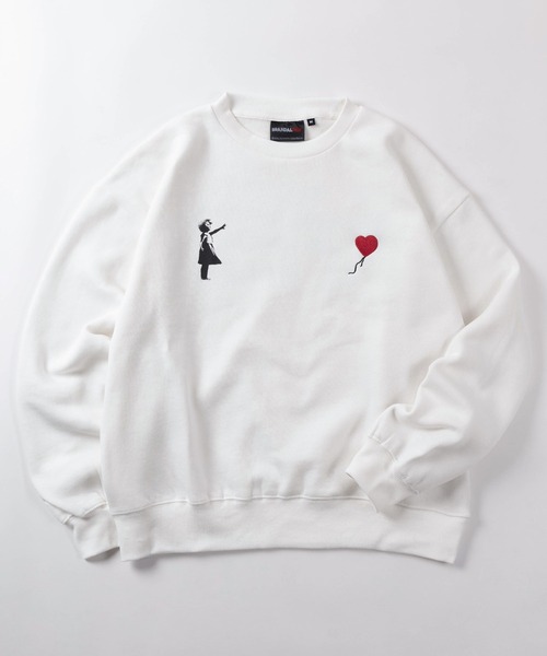 BRANDALISED(ブランダライズド)の「【70】【BRANDALISED/ブランダライズド】バンクシー アートグラフィックヘビーウェイト スウェット/トレーナー/クルーネック/オーバーサイズ/裏起毛/ユニセックス/レディース/メンズ(スウェット・メンズ・ホワイト/レッド/グレー/ブラック/ホワイト系/グレー系/ブラック系/グリーン・L/XL/M)」の2枚目の写真