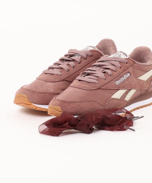 Reebok(リーボック)の「Reebok リーボック CLASSIC AZ【軽量/リボン替えヒモ付き】レディーススニーカー ロープロファイル(クラシックAZ) 160329 100260996 ブラウン/ベージュ/ホワイト(スニーカー・レディース・チョコ・23.0cm/24.0cm/23.5cm/25.0cm/24.5cm/25.5cm)」の4枚目の写真