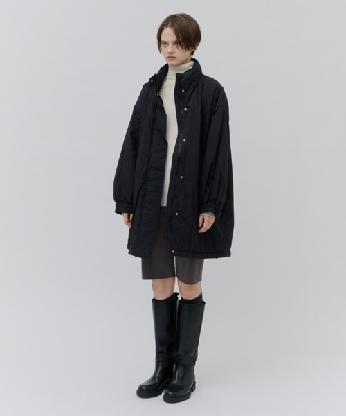 Plumel（プルメル）の「Thermal Padded Volume Middle Coat / 蓄熱中綿 ボリュームミドルコート（ダウンジャケット/コート・レディース・ブラウン/アイボリー/ブラック・MEDIUM）」の14枚目の写真