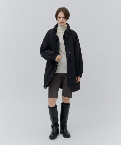 Plumel（プルメル）の「Thermal Padded Volume Middle Coat / 蓄熱中綿 ボリュームミドルコート（ダウンジャケット/コート・レディース・ブラウン/アイボリー/ブラック・MEDIUM）」の12枚目の写真
