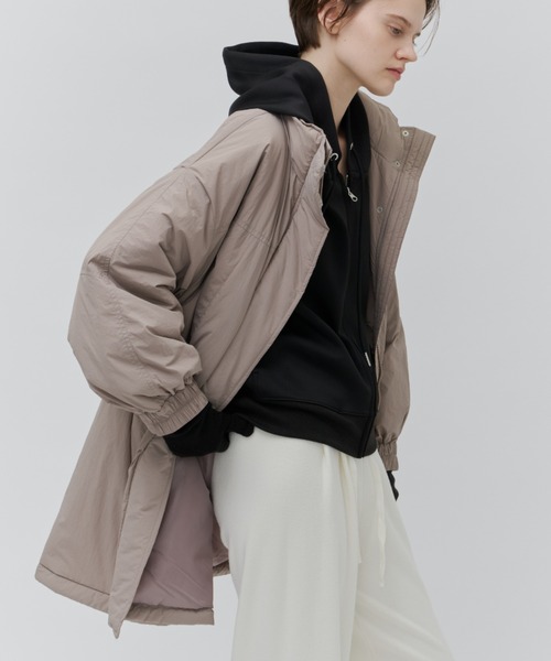 Plumel（プルメル）の「Thermal Padded Volume Middle Coat / 蓄熱中綿 ボリュームミドルコート（ダウンジャケット/コート・レディース・ブラウン/アイボリー/ブラック・MEDIUM）」の22枚目の写真