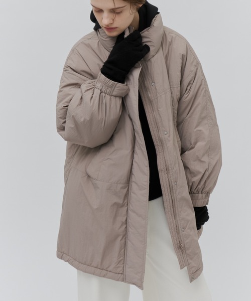 Plumel（プルメル）の「Thermal Padded Volume Middle Coat / 蓄熱中綿 ボリュームミドルコート（ダウンジャケット/コート・レディース・ブラウン/アイボリー/ブラック・MEDIUM）」の21枚目の写真