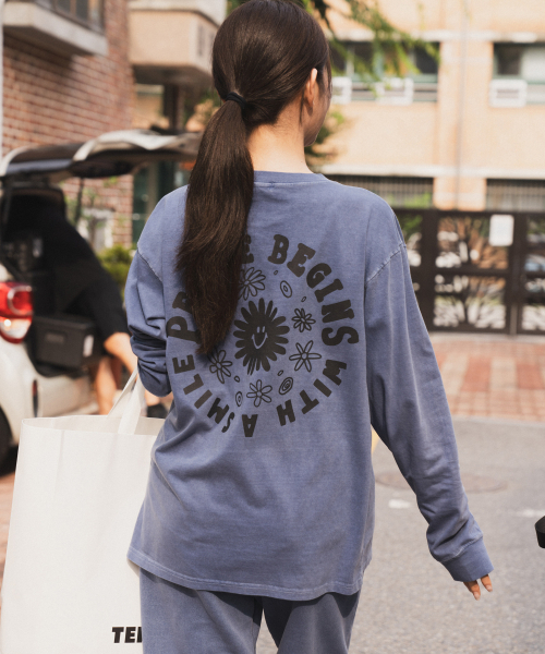 BIGWAVE COLLECTIVE(ビッグウェーブコレクティブ)の「ピースサークル PIGMENT 長袖Tシャツ (ウォッシュドブルー)(Tシャツ/カットソー・レディース・その他・MEDIUM/X-LARGE)」の5枚目の写真