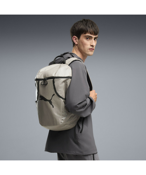 PUMA(プーマ)の「PUMA プーマ ユニセックス プーマ 2026 バックパック 20L(バックパック/リュック・メンズ・ブラック×レッド/グレー・フリー)」の2枚目の写真