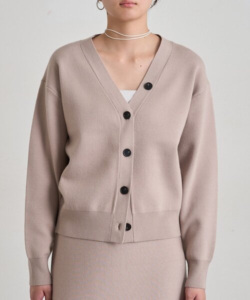 LOUNGEDRESS(ラウンジドレス)の「《セットアップ可》スウェットライクショートカーデ(ニット/セーター・レディース・グレー/ライトベージュ/レッド/ブラック・FREE)」の3枚目の写真
