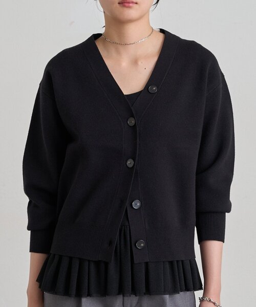 LOUNGEDRESS(ラウンジドレス)の「《セットアップ可》スウェットライクショートカーデ(ニット/セーター・レディース・グレー/ライトベージュ/レッド/ブラック・FREE)」の5枚目の写真