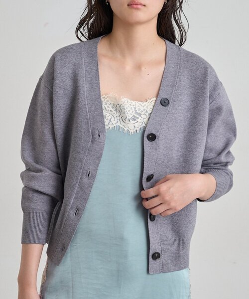 LOUNGEDRESS(ラウンジドレス)の「《セットアップ可》スウェットライクショートカーデ(ニット/セーター・レディース・グレー/ライトベージュ/レッド/ブラック・FREE)」の13枚目の写真