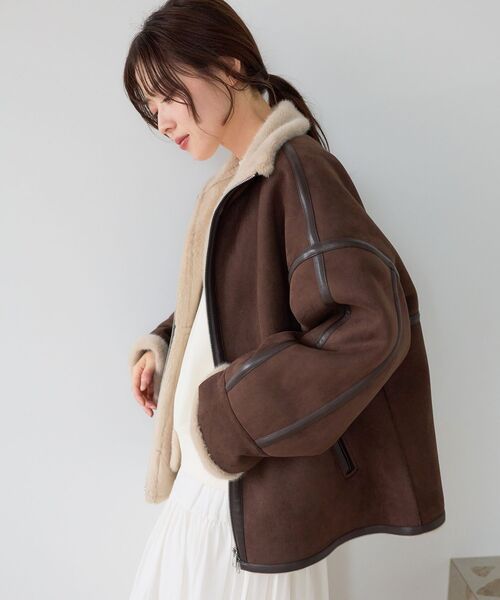 le.coeur blanc(ルクールブラン)の「フェイクムートンショートコート(ムートンコート・レディース・ブラウン/ブラック・38)」の5枚目の写真