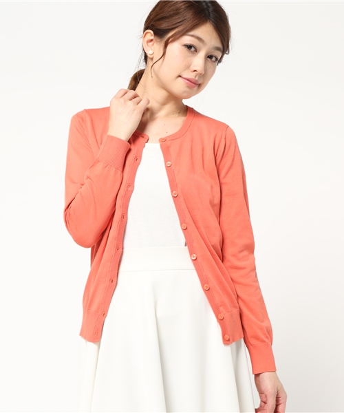 NATURAL BEAUTY BASIC（ナチュラルビューティーベーシック）の「【AneCan 6月号掲載】ファイン天竺ニットカーディガン（カーディガン/ボレロ・レディース・ブラック/ネイビー/ホワイト系その他/レッド系その他/グレー/ブルー/オレンジ系その他/ブルー系その他・MEDIUM/SMALL）」の8枚目の写真