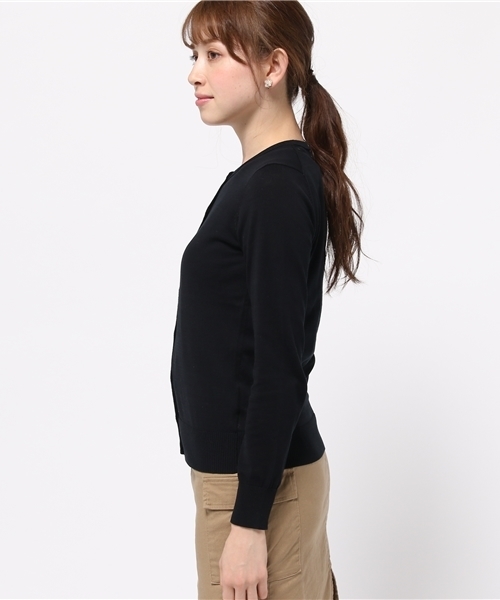 NATURAL BEAUTY BASIC（ナチュラルビューティーベーシック）の「【AneCan 6月号掲載】ファイン天竺ニットカーディガン（カーディガン/ボレロ・レディース・ブラック/ネイビー/ホワイト系その他/レッド系その他/グレー/ブルー/オレンジ系その他/ブルー系その他・MEDIUM/SMALL）」の14枚目の写真