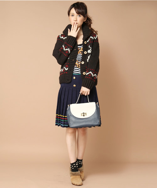 Khaju(カージュ)の「Khaju:ペルーハンドジャカードカーディガン □(カーディガン/ボレロ・レディース・オフホワイト/ブラウン・ONE SIZE)」の11枚目の写真