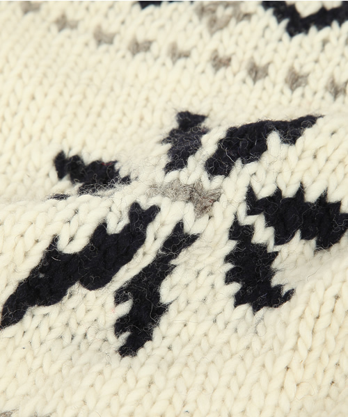 Khaju(カージュ)の「Khaju:ペルーハンドジャカードカーディガン □(カーディガン/ボレロ・レディース・オフホワイト/ブラウン・ONE SIZE)」の9枚目の写真