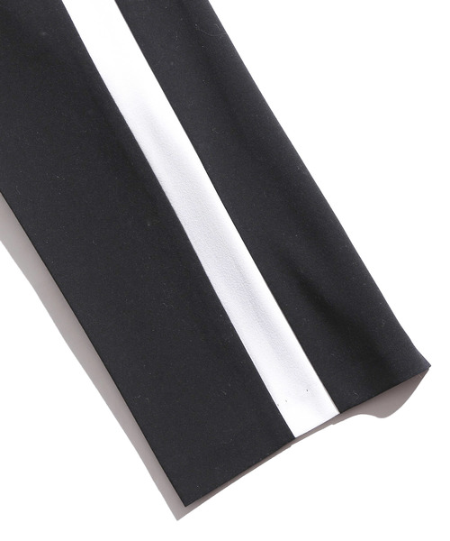 WEGO（ウィゴー）の「WEGO/タックサイドラインテーパードパンツ（スラックス・レディース・ライトグレー/ブラック/ライトベージュ/ライトピンク・MEDIUM/LARGE）」の10枚目の写真