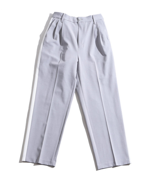 WEGO（ウィゴー）の「WEGO/タックサイドラインテーパードパンツ（スラックス・レディース・ライトグレー/ブラック/ライトベージュ/ライトピンク・MEDIUM/LARGE）」の20枚目の写真