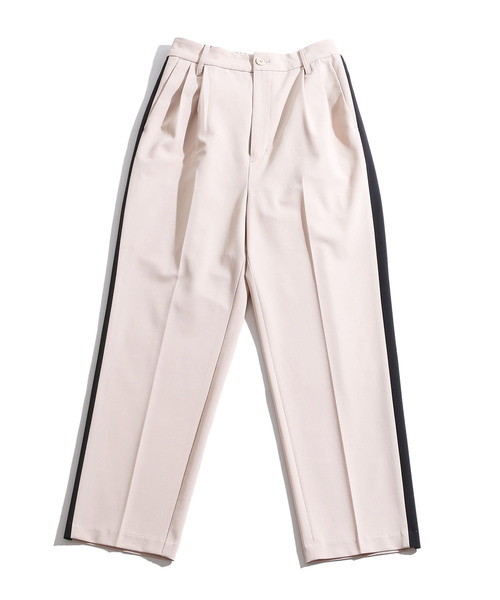 WEGO（ウィゴー）の「WEGO/タックサイドラインテーパードパンツ（スラックス・レディース・ライトグレー/ブラック/ライトベージュ/ライトピンク・MEDIUM/LARGE）」の21枚目の写真