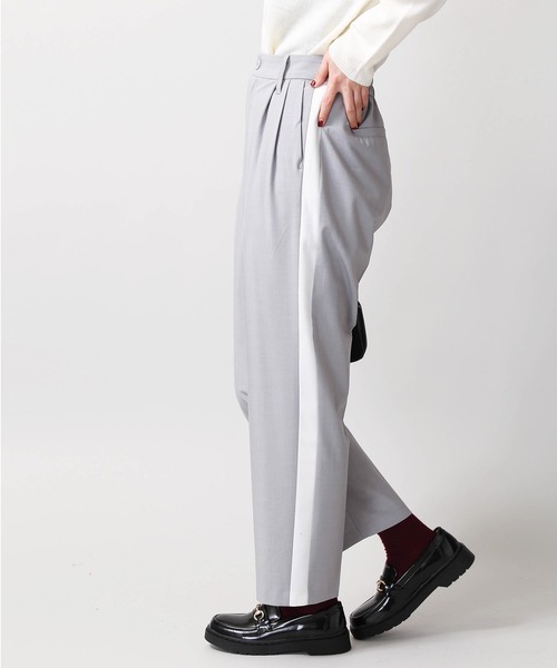 WEGO（ウィゴー）の「WEGO/タックサイドラインテーパードパンツ（スラックス・レディース・ライトグレー/ブラック/ライトベージュ/ライトピンク・MEDIUM/LARGE）」の18枚目の写真