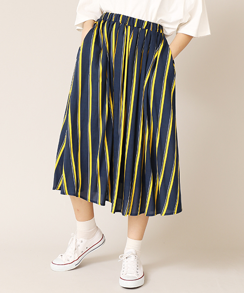 PUNYUS（プニュズ）の「ストライプ柄スカート（スカート・レディース・ネイビー/ライトベージュ/グリーン/オフホワイト・2/4/1/3）」の4枚目の写真