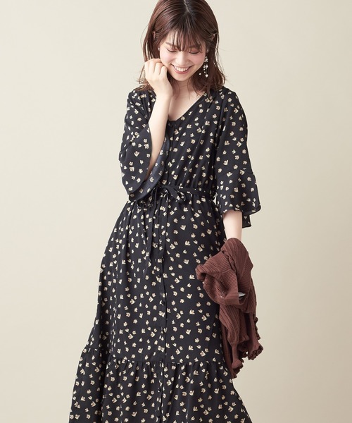 natural couture（ナチュラルクチュール）の「フレア袖ガウンワンピース（ワンピース・レディース・ブラック/イエロー/グリーン/アイボリー/レンガ・FREE）」の15枚目の写真