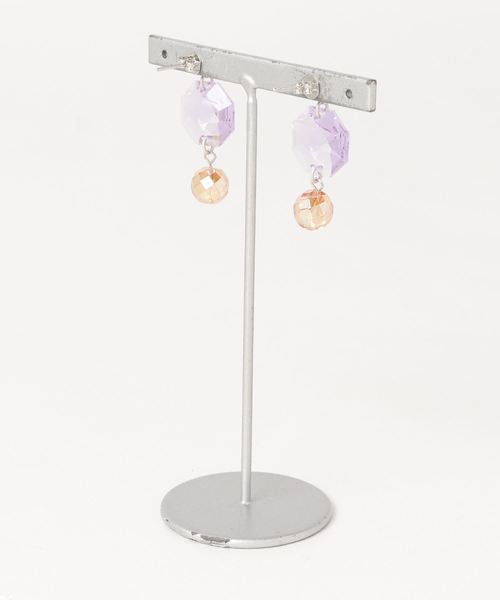 tone（トーン）の「【rurururu】スワロフスキーとゴールドオーラのピアス（ピアス（両耳用）・レディース・パープル/グリーン/パープル系その他・FREE）」の4枚目の写真