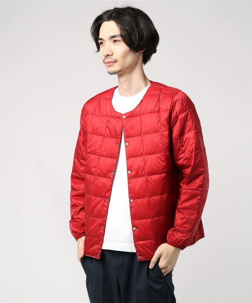 TAION(タイオン)の「【TAION】タイオン CREW NECK BUTTON DOWN JACKET (MENS)(ダウンジャケット/コート)」|レッド