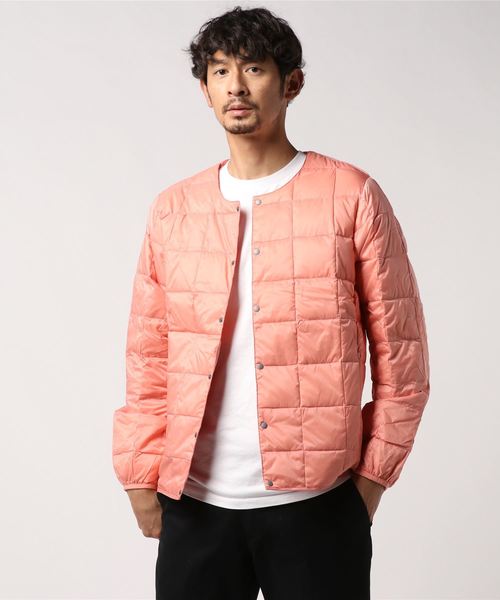 TAION(タイオン)の「【TAION】タイオン CREW NECK BUTTON DOWN JACKET (MENS)(ダウンジャケット/コート・メンズ・ブラック/ベージュ/ネイビー/パープル/グレー/カーキ/イエロー/レッド/グリーン/ブルーグリーン/ダークオレンジ/ブルー/ピンク/オフホワイト/マスタード・SMALL/MEDIUM/LARGE/X-LARGE)」の1枚目の写真