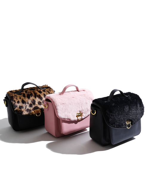 WEGO（ウィゴー）の「WEGO/ファーフラップショルダーバッグ（ショルダーバッグ・レディース・ブラック/ピンク/その他1・FREE）」の7枚目の写真