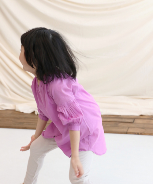 LOWRYS FARM（ローリーズファーム）の「ボイルマエアキチュニック　832743（Tシャツ/カットソー・キッズ・オフホワイト/ブラック/グリーン/パープル/ブルー/マスタード・100/110/120/SMALL/LARGE/MEDIUM）」の13枚目の写真