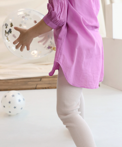 LOWRYS FARM（ローリーズファーム）の「ボイルマエアキチュニック　832743（Tシャツ/カットソー・キッズ・オフホワイト/ブラック/グリーン/パープル/ブルー/マスタード・100/110/120/SMALL/LARGE/MEDIUM）」の9枚目の写真