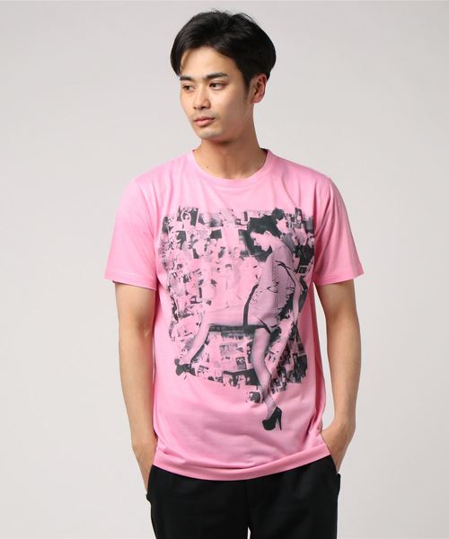 おしゃれスタ(オシャレスタ)の「ネオンカラーガールズフォトプリントクルーネックTシャツ(KU)(Tシャツ/カットソー・メンズ・ピンク系その他/サックスブルー/オレンジ/ピンク/ブルー系その他/オレンジ系その他・M/L)」の19枚目の写真