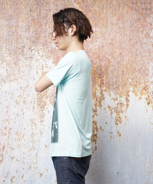 おしゃれスタ(オシャレスタ)の「ネオンカラーガールズフォトプリントクルーネックTシャツ(KU)(Tシャツ/カットソー・メンズ・ピンク系その他/サックスブルー/オレンジ/ピンク/ブルー系その他/オレンジ系その他・M/L)」の22枚目の写真