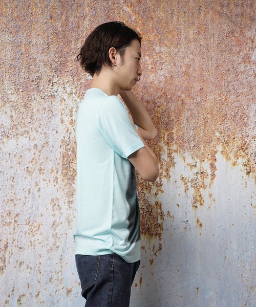 おしゃれスタ(オシャレスタ)の「ネオンカラーガールズフォトプリントクルーネックTシャツ(KU)(Tシャツ/カットソー・メンズ・ピンク系その他/サックスブルー/オレンジ/ピンク/ブルー系その他/オレンジ系その他・M/L)」の7枚目の写真