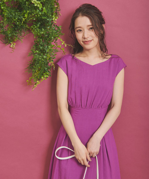 ella エラ　バックオープンワンピース Noela（ノエラ）の「バックオープンワンピース（ワンピース