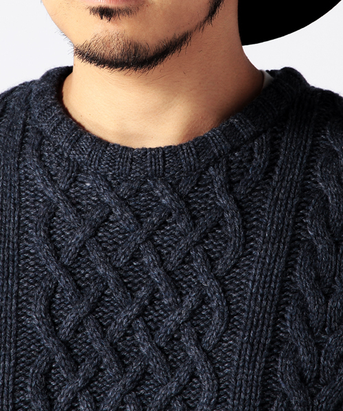 BEAMS（ビームス）の「BEAMS / アラン ケーブル クルーニット（ニット/セーター・メンズ・グレー/ネイビー/ワイン・SMALL/MEDIUM/LARGE/X-LARGE）」の7枚目の写真