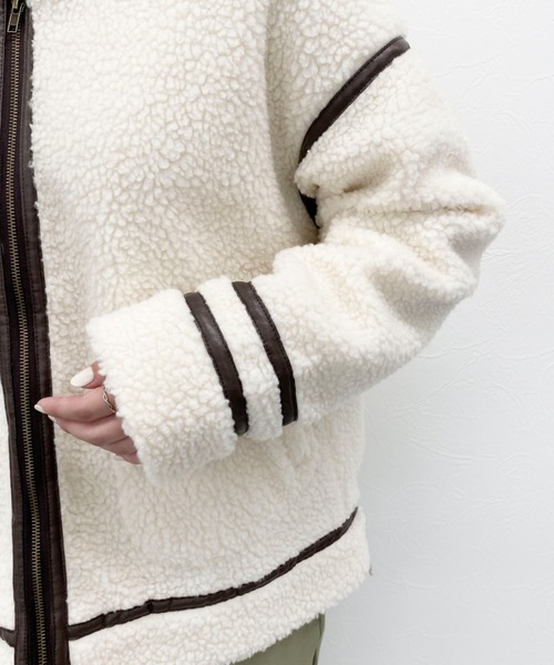 EPIMI E'PIMMY(エピミエピミー)の「B-3ボンバージャケット(ブルゾン・レディース・ダークブラウン/アイボリー/モカ・MEDIUM)」の9枚目の写真