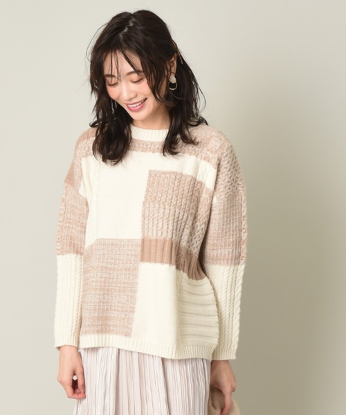 INTERPLANET（インタープラネット）の「パッチワーククルーネックプルオーバー（ニット/セーター・レディース・グレイッシュブルー/オフホワイト/アイボリー・FREE）」の3枚目の写真