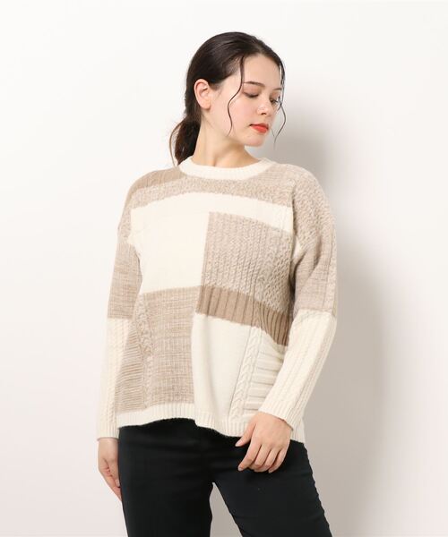INTERPLANET（インタープラネット）の「パッチワーククルーネックプルオーバー（ニット/セーター・レディース・グレイッシュブルー/オフホワイト/アイボリー・FREE）」の6枚目の写真